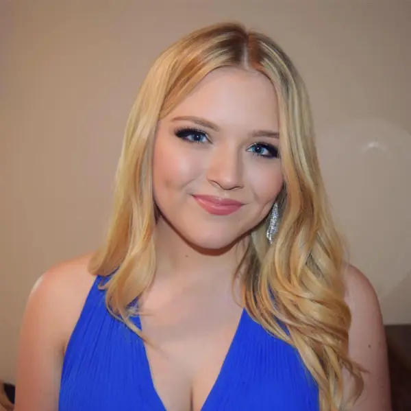 Photo of Kate Farwell